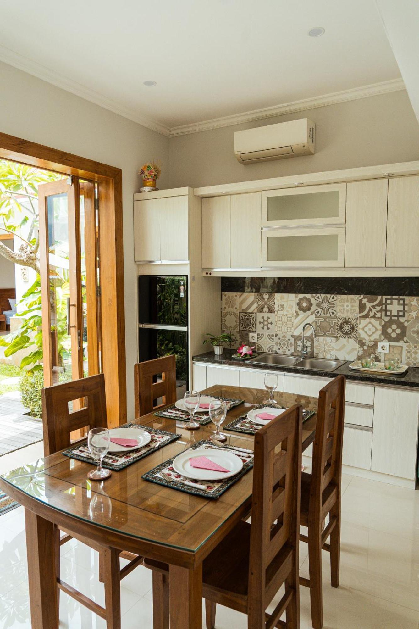 Villa Nugraha Lovina Private Pool 싱가라자 외부 사진